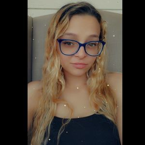 Meet your Posher, Michaela